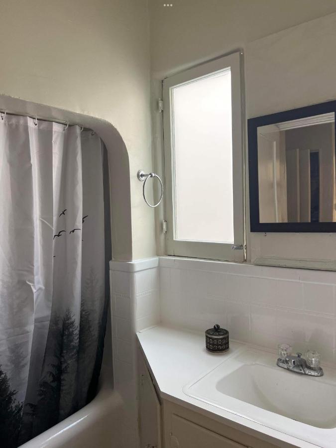 Westwood/ Brentwood/Santa Monica/Ucla Hostel 로스앤젤레스 외부 사진